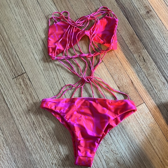 New Mikoh Seychelles Monokini One Piece swimsuit - Picture 9 of 10